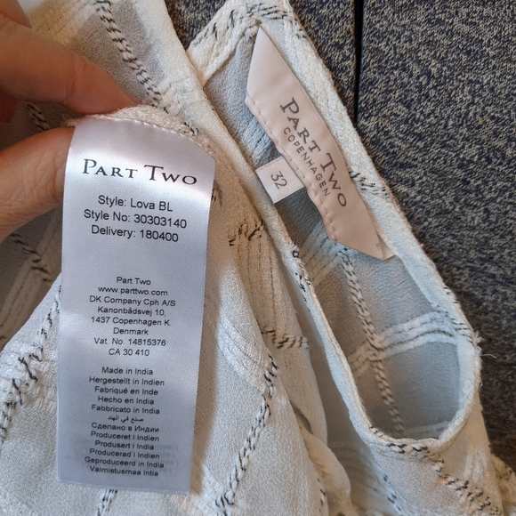 Part Two Copenhagen blouse with ruffled sleeves and textured windowpane pattern - Picture 6 of 8